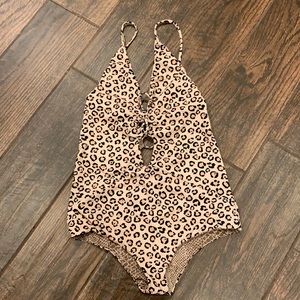 Acacia Kokomo in Wild